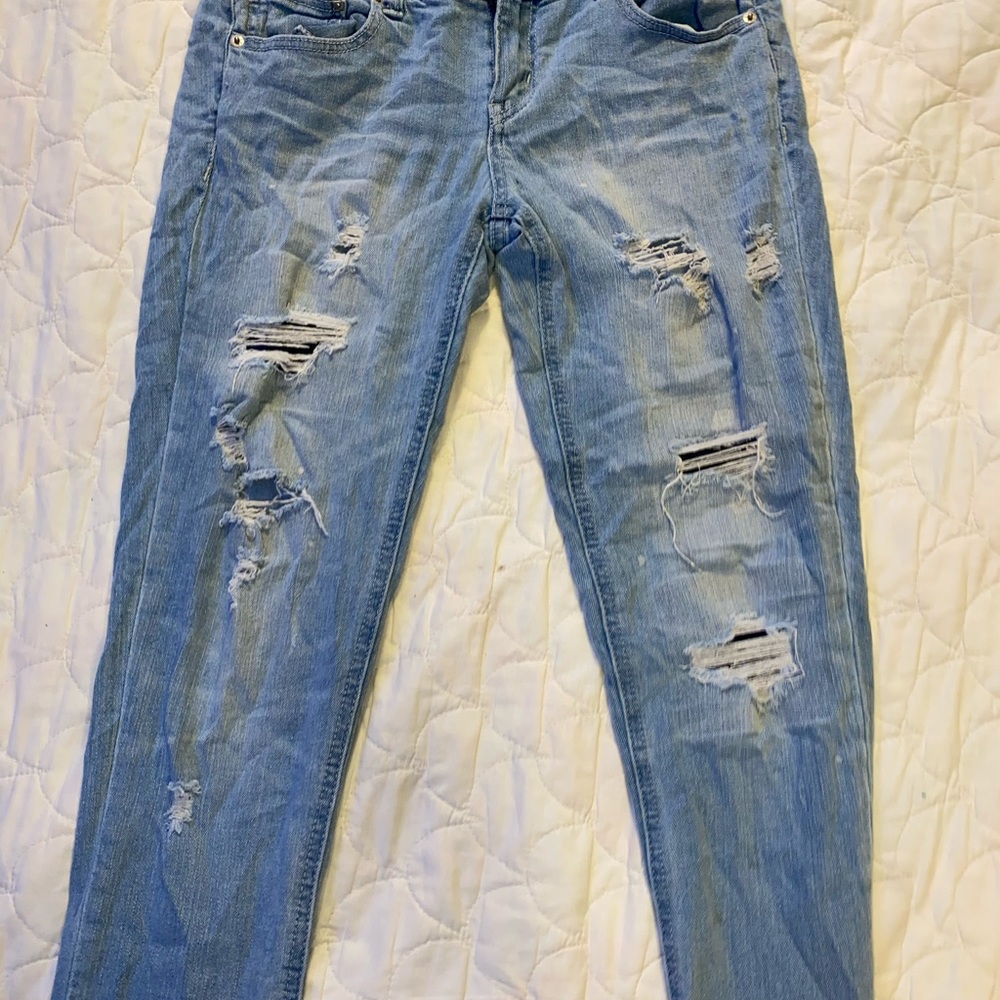Distressed jeans - Picture 2 of 2